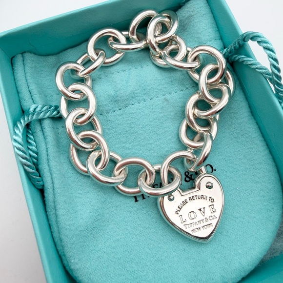 Tiffany & Co. Jewelry - Tiffany & Co. approx 8” return to love lock bracelet in sterling silver